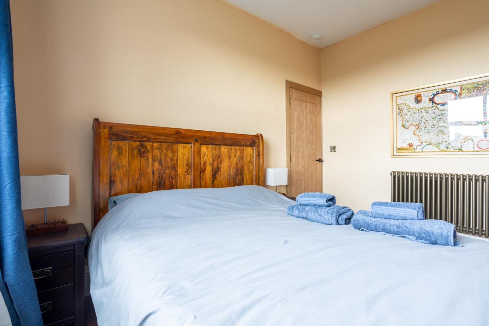 Вилла Holmfield House Clayton West Экстерьер фото