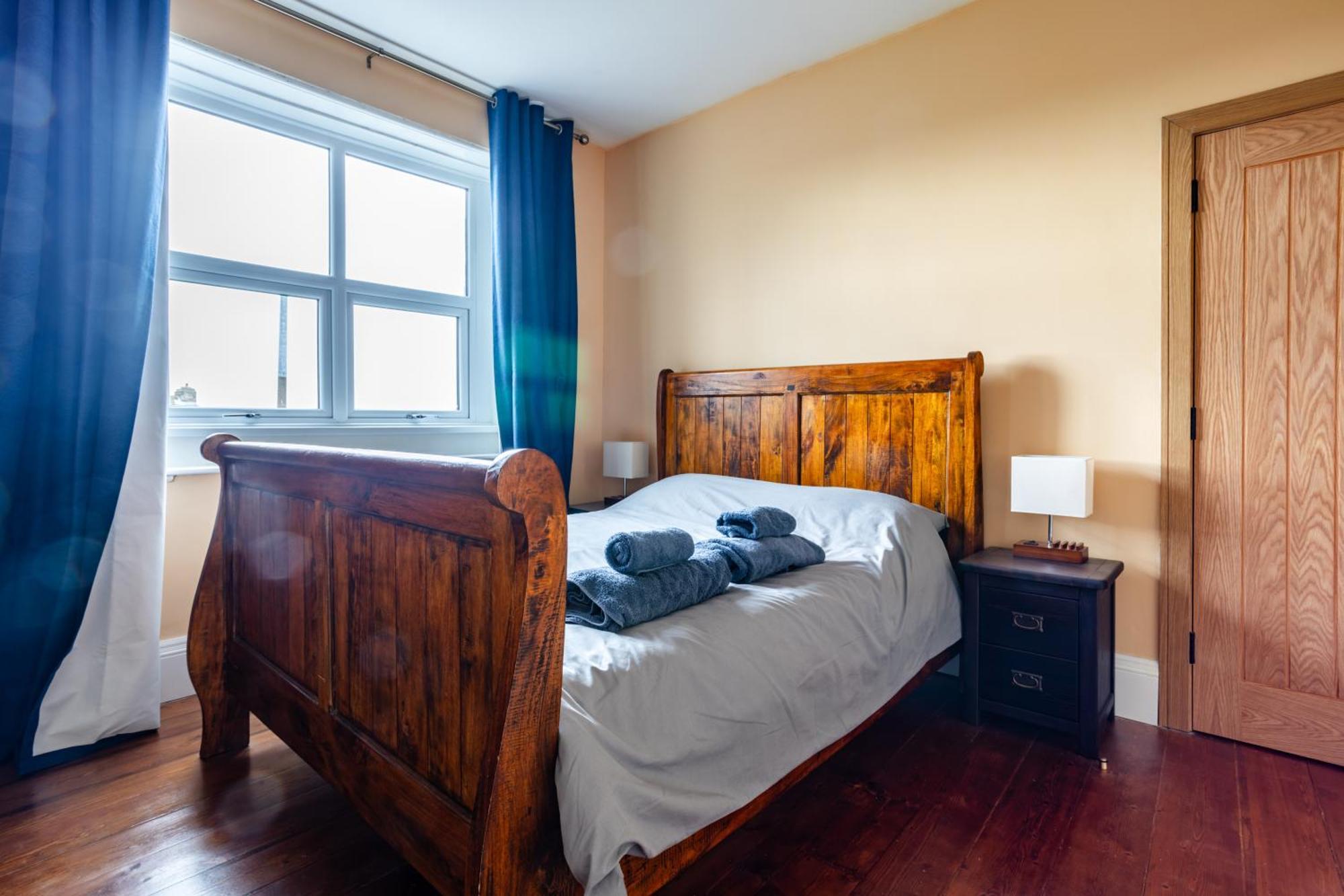 Вилла Holmfield House Clayton West Экстерьер фото