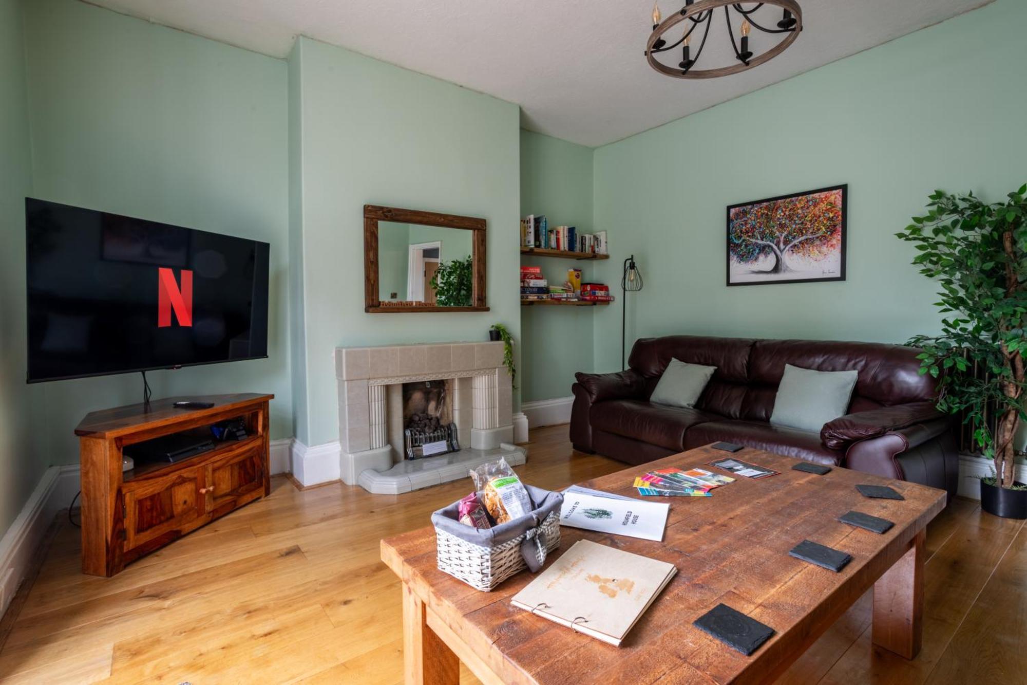 Вилла Holmfield House Clayton West Экстерьер фото